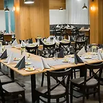 Vulcan Hotel 3*